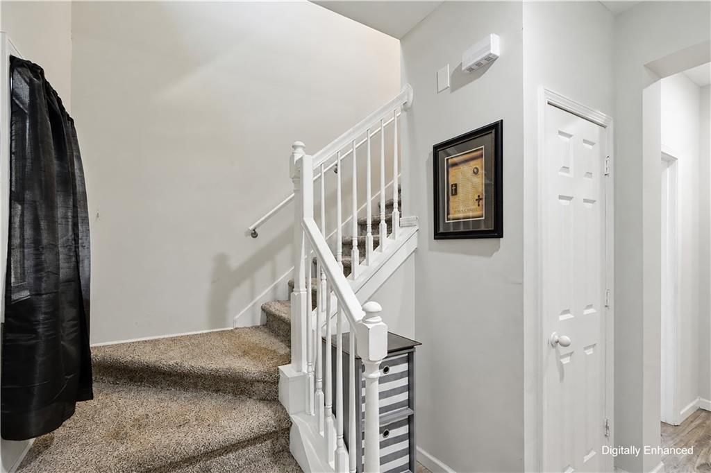 2555 Flat Shoals Road, Unit 2008 Atlanta, GA 30349 - Photo 16 of 33 a view of entryway