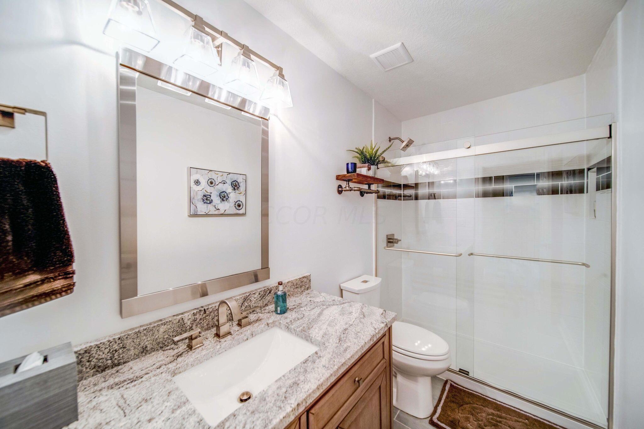 971 Ridge Crest Drive Columbus, OH 43230 - Photo 20 of 33 37-web-or-mls-DSC06468_69_70