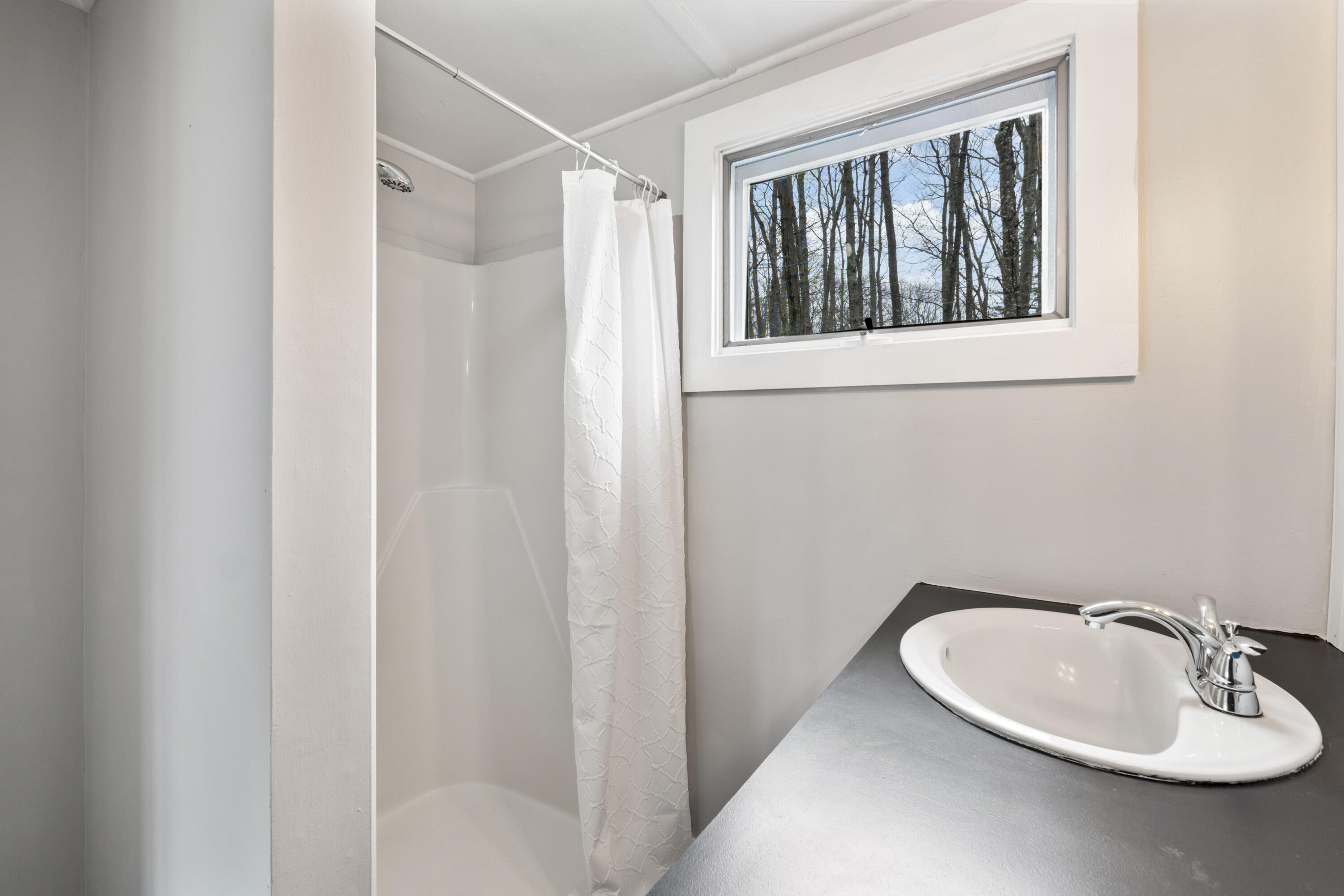 22 Pier Road, Unit C Kennebunkport, ME 04046 - Photo 12 of 14 22 Pier Rd #C, Kennebunkport, ME-Shower