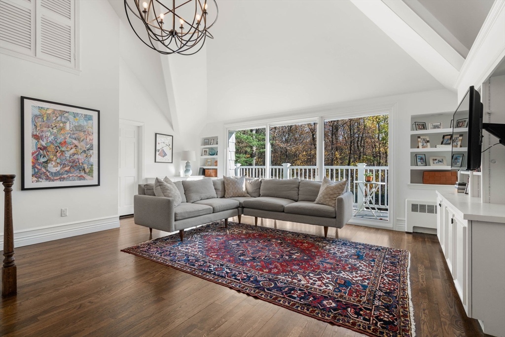 86 Abbott Road Wellesley, MA 02481 - Photo 13 of 40