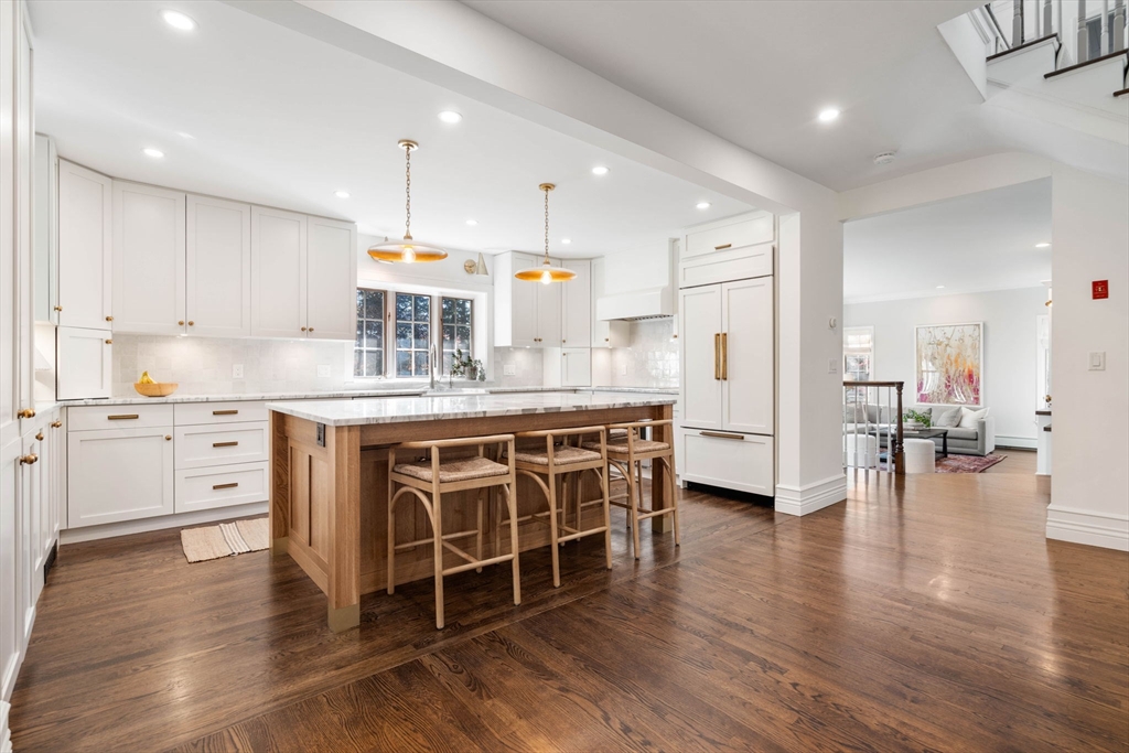 86 Abbott Road Wellesley, MA 02481 - Photo 20 of 40