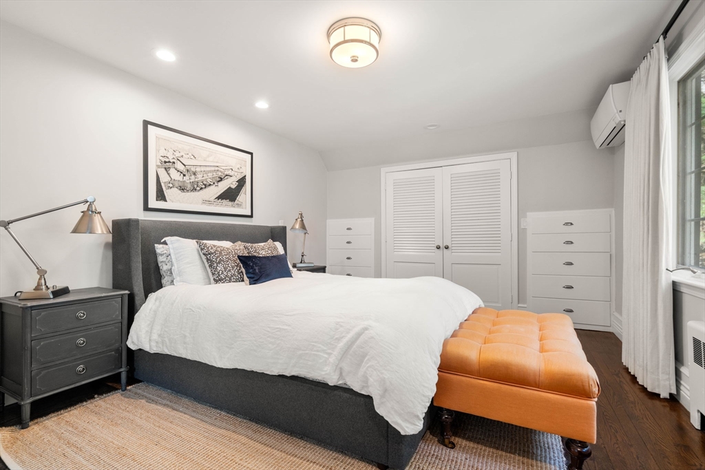 86 Abbott Road Wellesley, MA 02481 - Photo 22 of 40