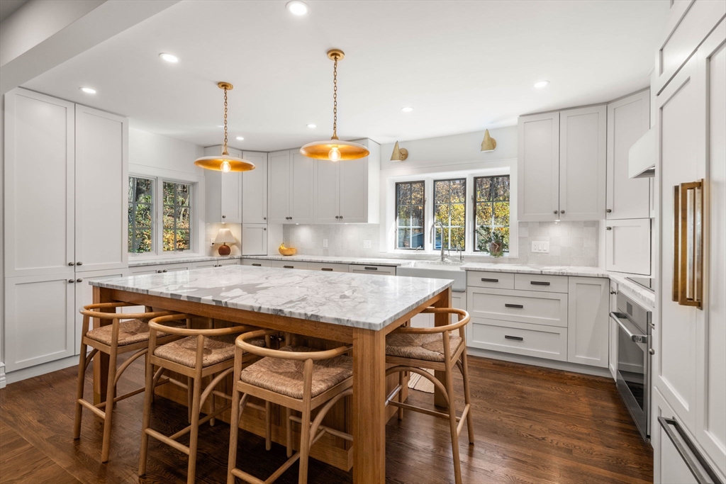 86 Abbott Road Wellesley, MA 02481 - Photo 10 of 40
