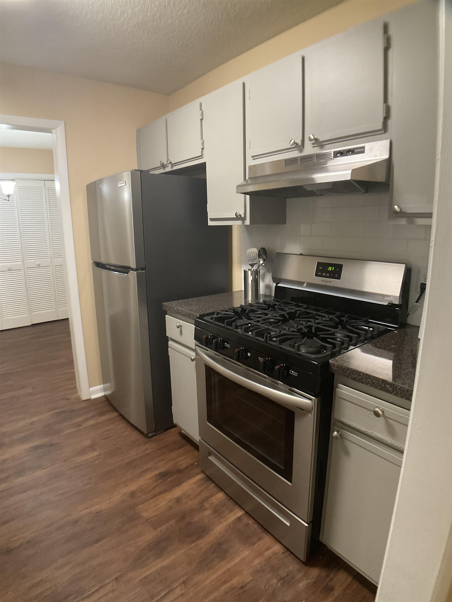 5812 Pointer Drive, Unit 101 Raleigh, NC 27609 - Photo 6 of 30 Photo 6