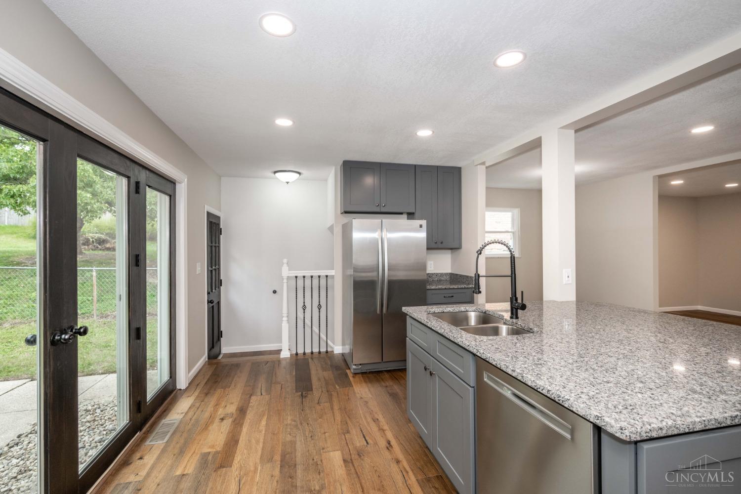 9024 Zoellner Road Cincinnati, OH 45251 - Photo 17 of 47 Gallery Image 17