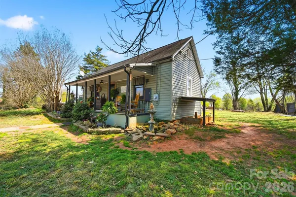 $129,900 | 507 Oak Street Southwest, Lenoir, NC 28645