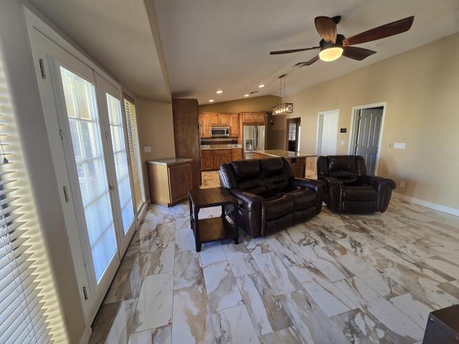 802 East Roberts Road Phoenix, AZ 85022 - Photo 17 of 48