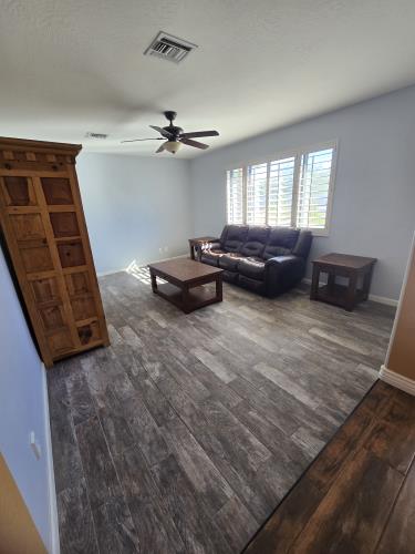 802 East Roberts Road Phoenix, AZ 85022 - Photo 24 of 48