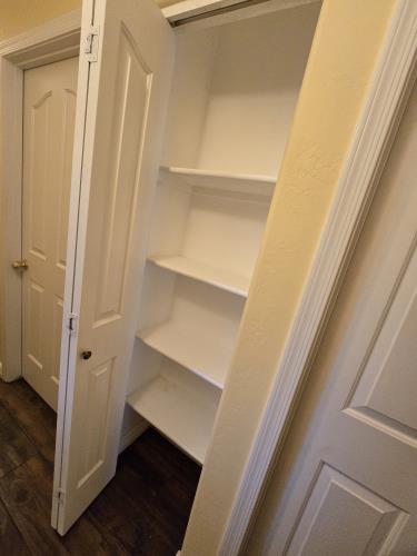 802 East Roberts Road Phoenix, AZ 85022 - Photo 26 of 48