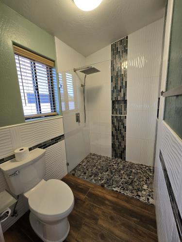 802 East Roberts Road Phoenix, AZ 85022 - Photo 35 of 48