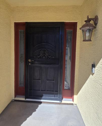 802 East Roberts Road Phoenix, AZ 85022 - Photo 4 of 48