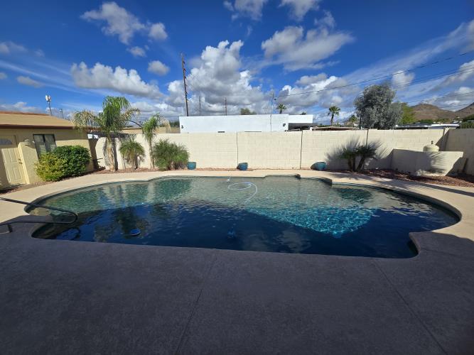 802 East Roberts Road Phoenix, AZ 85022 - Photo 41 of 48