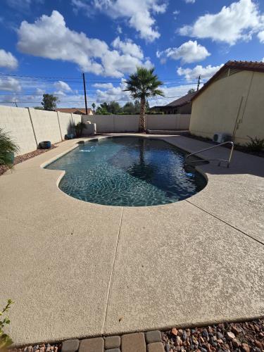 802 East Roberts Road Phoenix, AZ 85022 - Photo 42 of 48