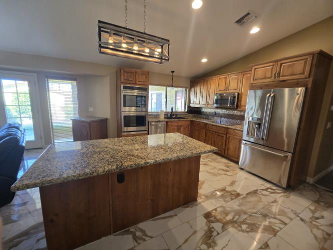 802 East Roberts Road Phoenix, AZ 85022 - Photo 10 of 48