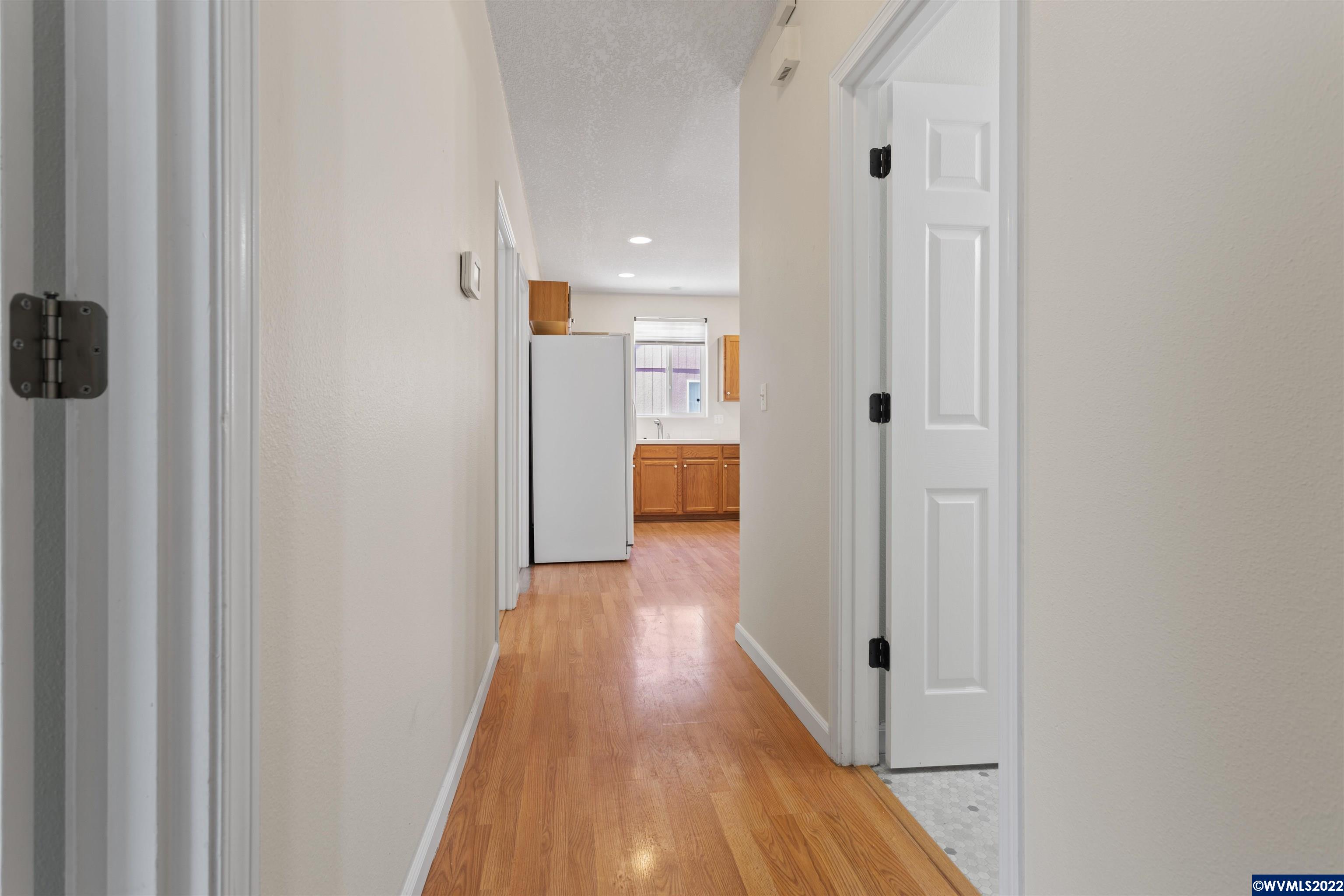 858 Rupp Avenue Northeast Keizer, OR 97303 - Photo 16 of 30 Gallery Image 16