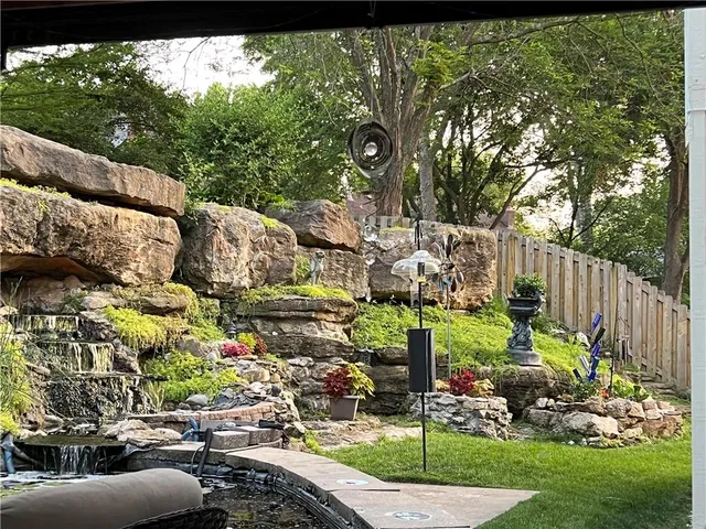 $575,000 | 8019 West 113th Street, Overland Park, KS 66210