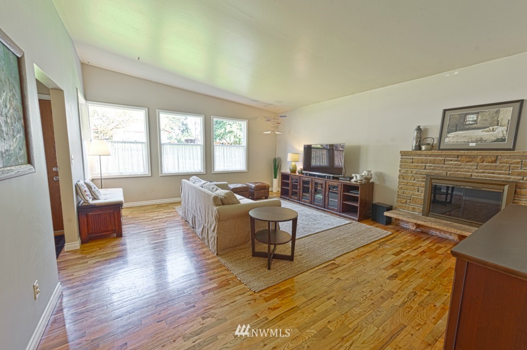 24216 3rd Place West Bothell, WA 98021 - Photo 2 of 15