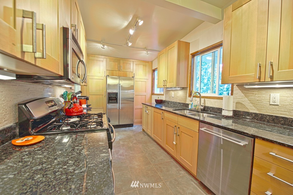 24216 3rd Place West Bothell, WA 98021 - Photo 4 of 15
