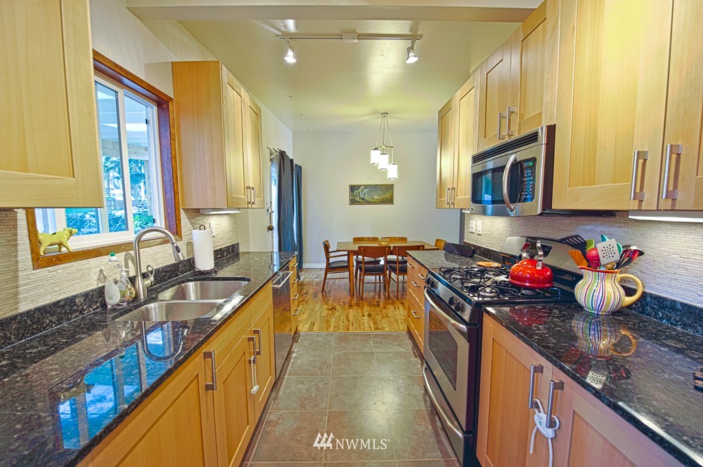 24216 3rd Place West Bothell, WA 98021 - Photo 5 of 15