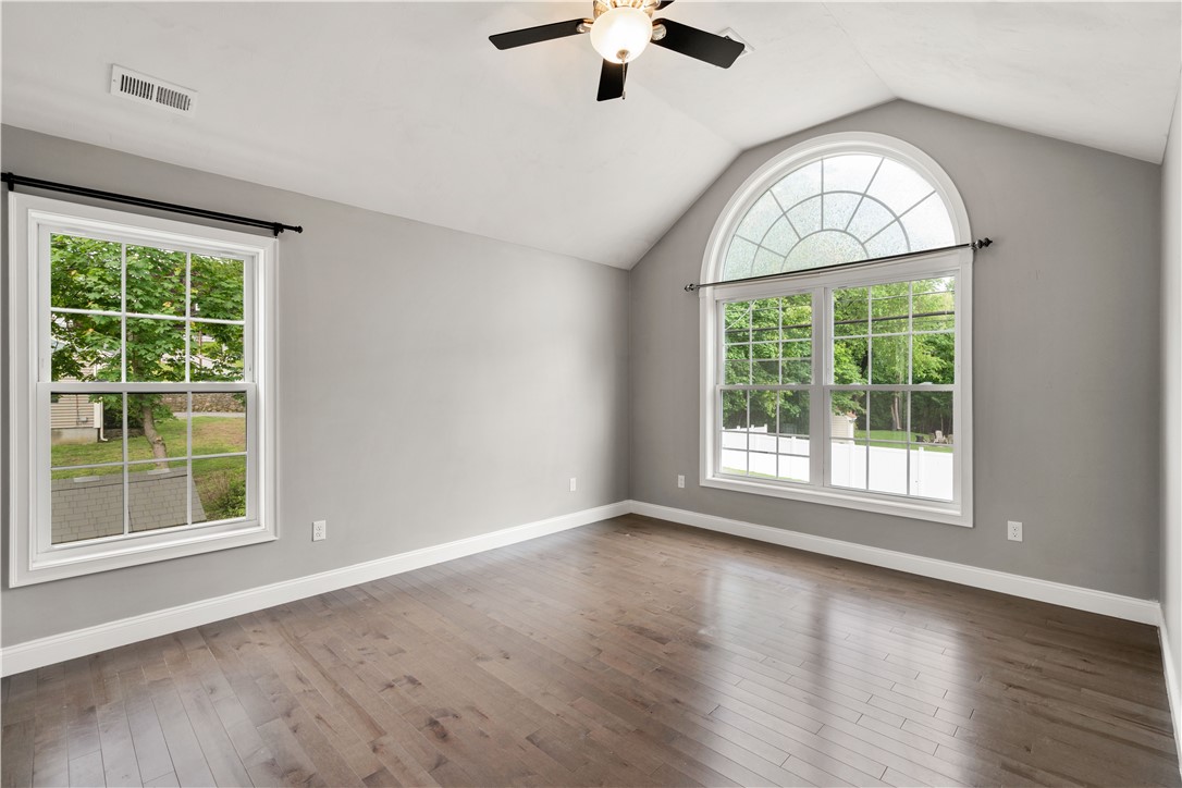 228 Morse Avenue Woonsocket, RI 02895 - Photo 15 of 33