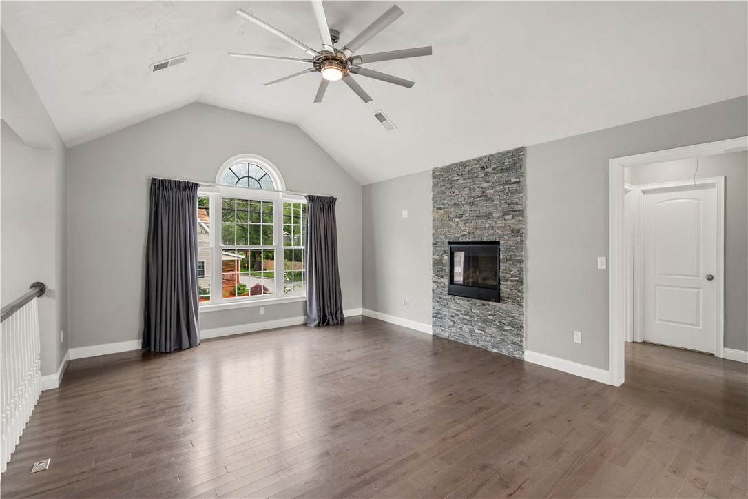 228 Morse Avenue Woonsocket, RI 02895 - Photo 4 of 33