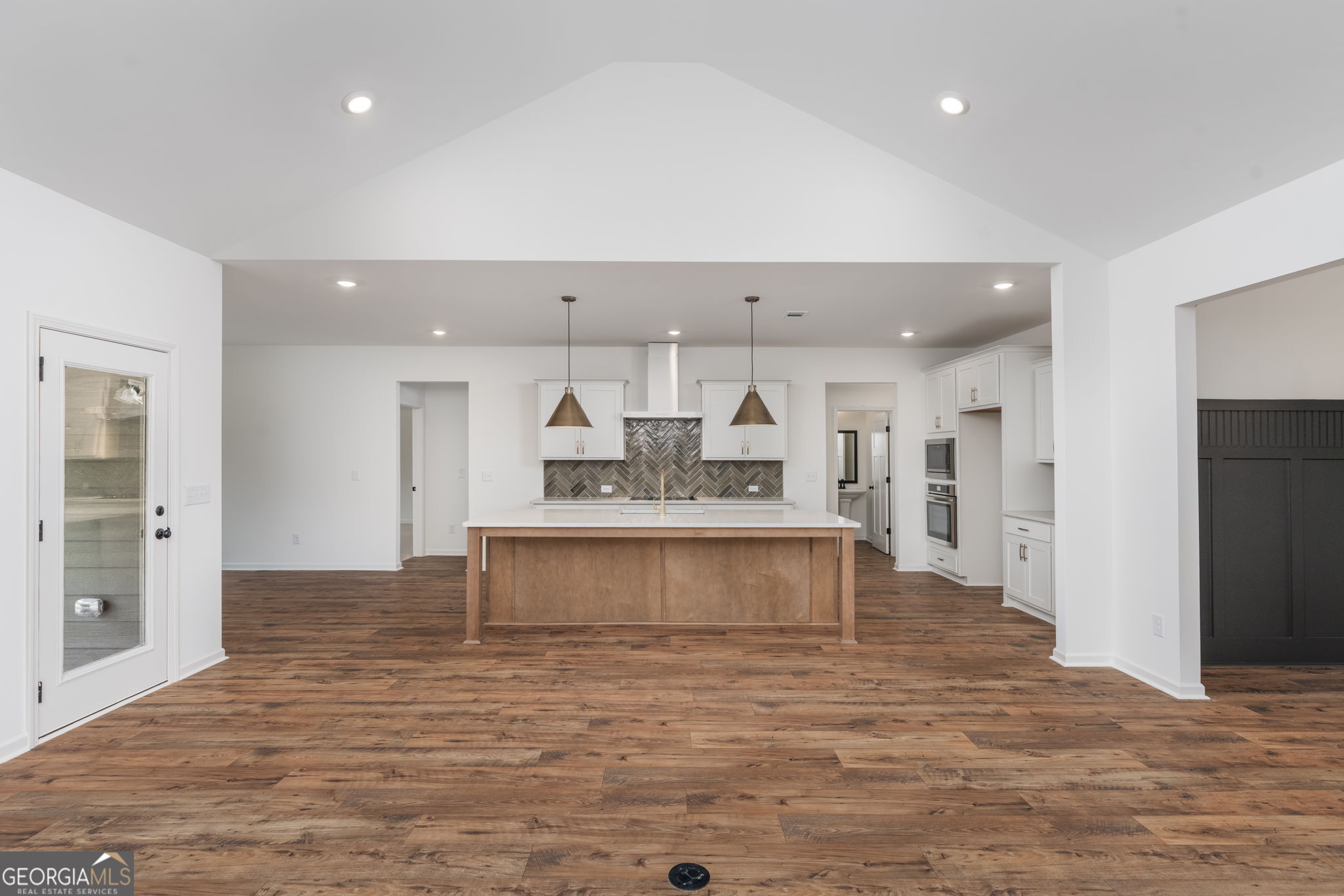 297 Bishop Road Meansville, GA 30256 - Photo 8 of 77