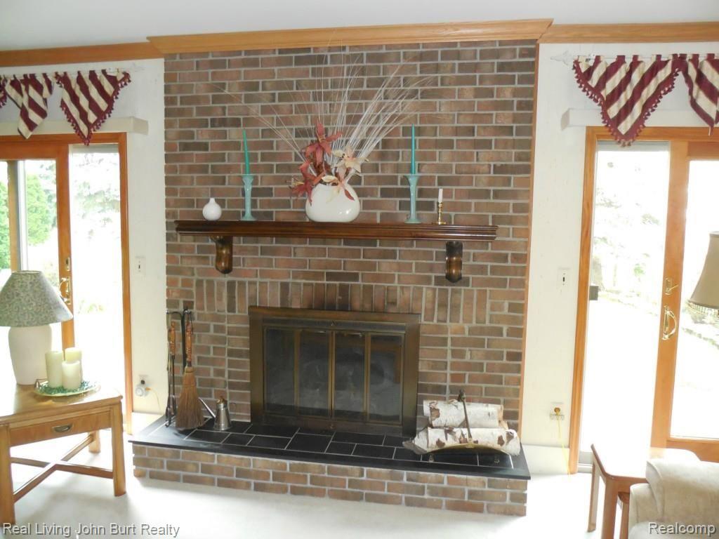 47343 Chrys Road Macomb, MI 48044 - Photo 5 of 28 DSCN3330.jpg