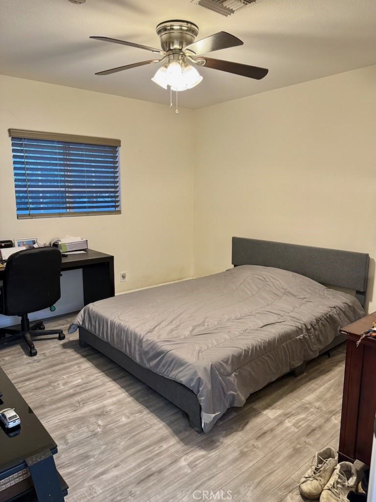 10549 Rhodesia Avenue Sunland, CA 91040 - Photo 8 of 15