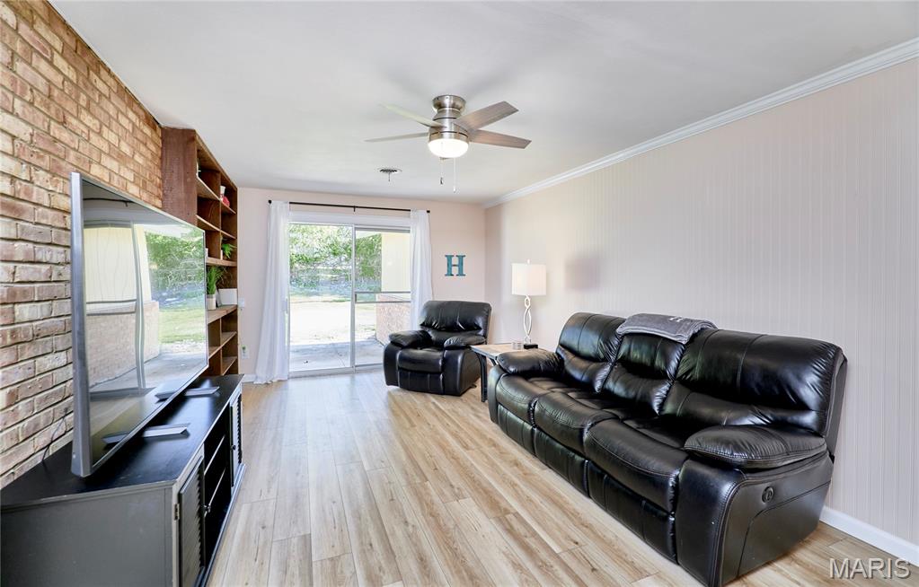 103 Calico Lane Ballwin, MO 63011 - Photo 11 of 37