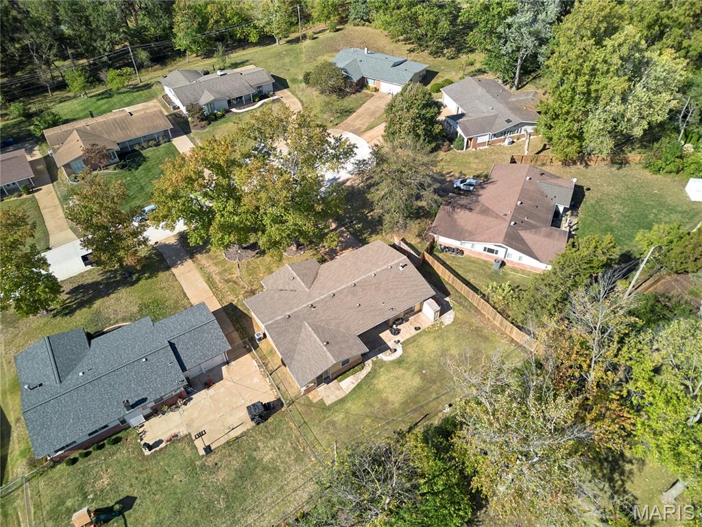 103 Calico Lane Ballwin, MO 63011 - Photo 4 of 37