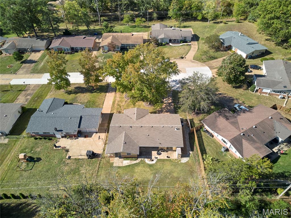 103 Calico Lane Ballwin, MO 63011 - Photo 5 of 37