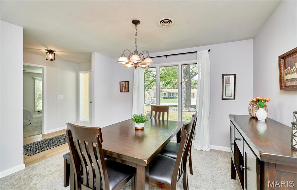 103 Calico Lane Ballwin, MO 63011 - Photo 10 of 37