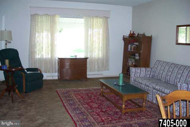 62 York Road Jacobus, PA 17407 - Photo 5 of 24 Gallery Image 5