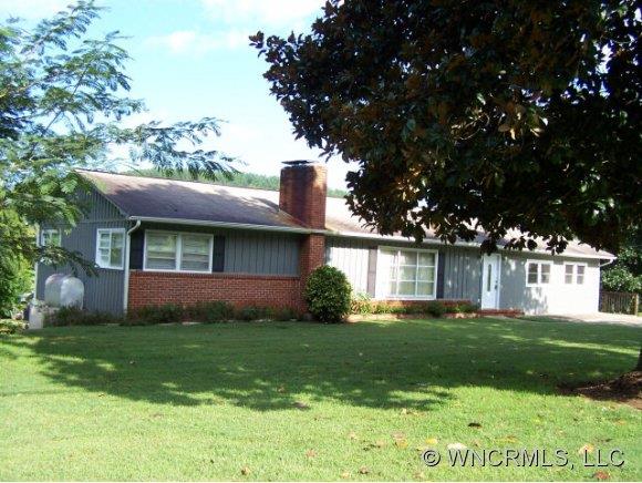 2488 Old Greenlee Road Marion, NC 28752 - Photo 1 of 18 Gallery Image 1