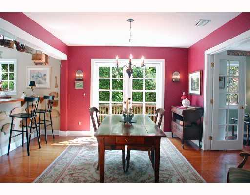 25 Ridgeview Road North Stuart, FL 34996 - Photo 5 of 8 a dining room with furniture and wooden floor