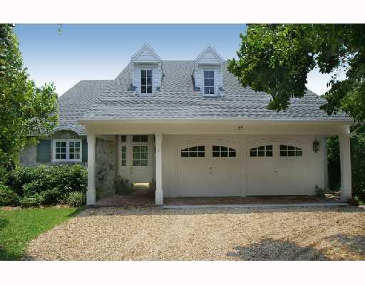 25 Ridgeview Road North Stuart, FL 34996 - Photo 8 of 8 a front view of house with yard