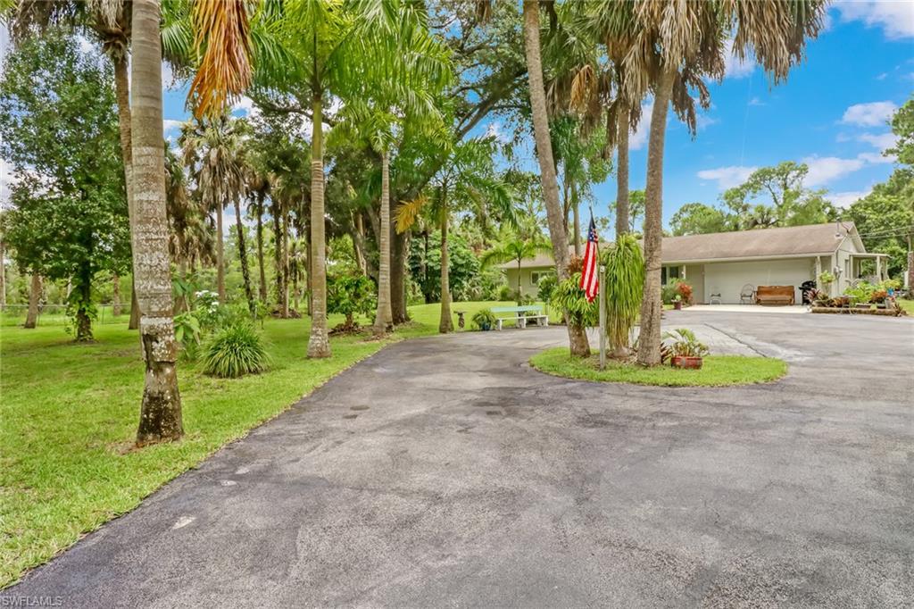 761 11th Street Southwest Naples, FL 34117 - Photo 3 of 26 Gallery Image 3