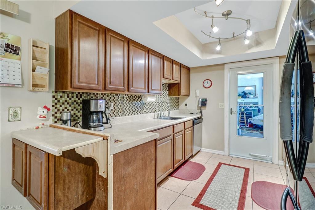 761 11th Street Southwest Naples, FL 34117 - Photo 9 of 26 Gallery Image 9