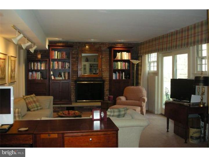 30 Reeder Avenue Lawrenceville, NJ 08648 - Photo 15 of 25 Family Room