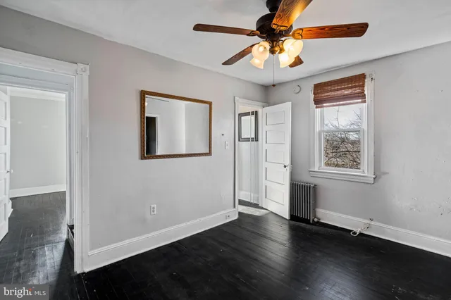 a view of entryway and workspace