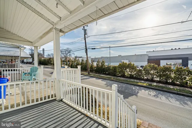 $420,000 | 117 Karrs Lane, Conshohocken, PA 19428