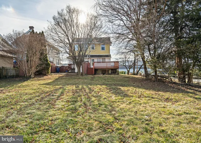 $420,000 | 117 Karrs Lane, Conshohocken, PA 19428