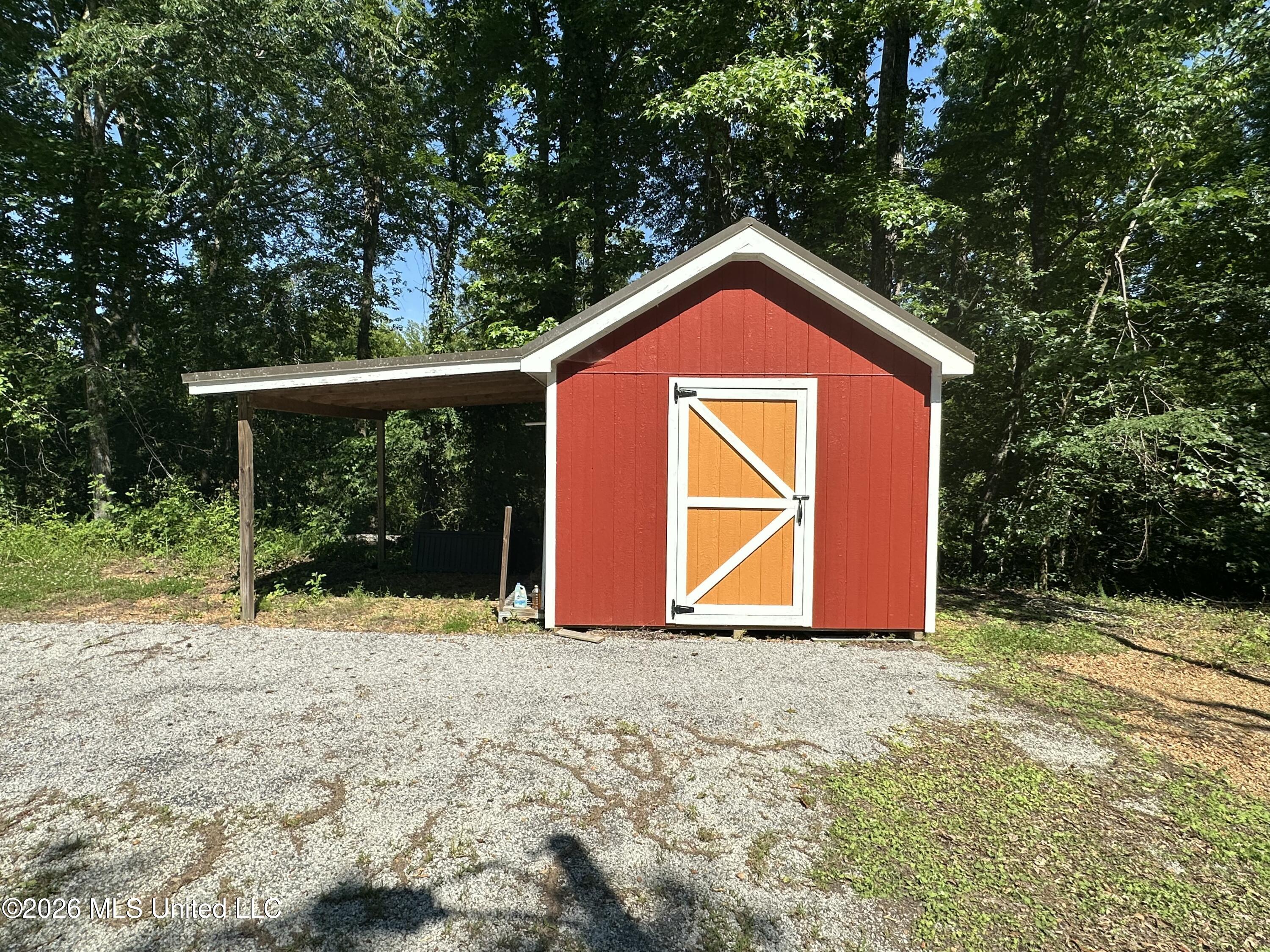 4084 Sand Hill Road Lexington, MS 39095 - Photo 19 of 23 7B2C172A-B4A0-4E72-8854-944929AF0D74
