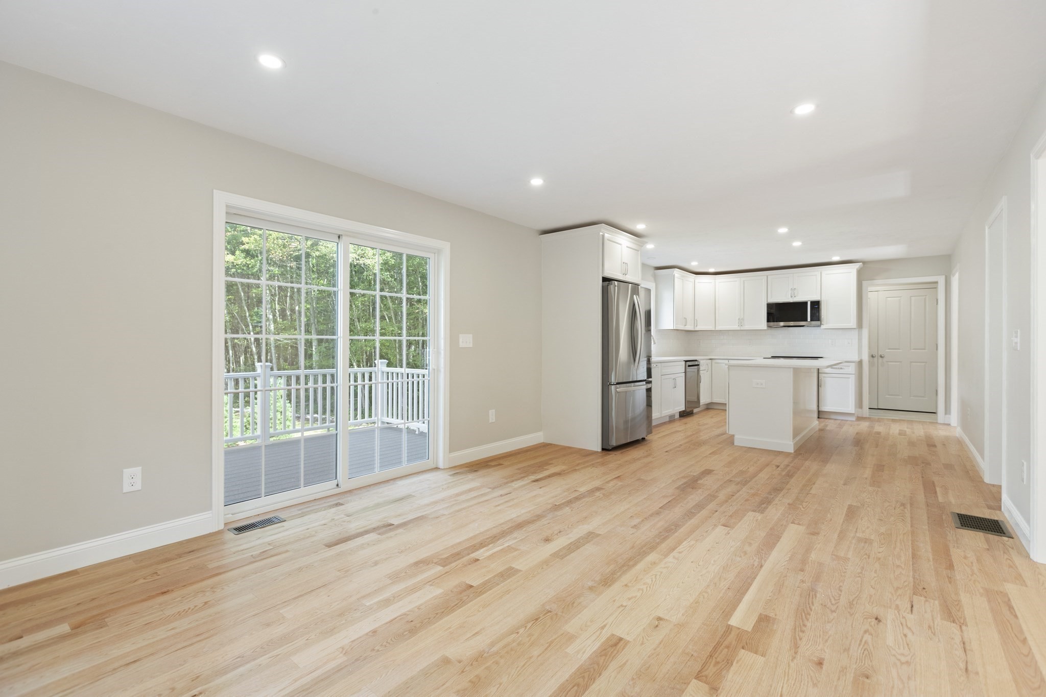 43 Martin Road Douglas, MA 01516 - Photo 21 of 41 Gallery Image 21