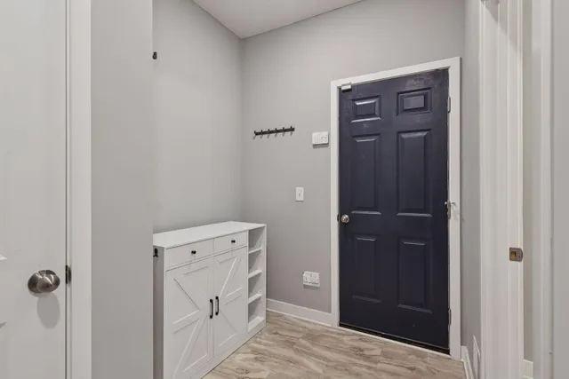 $495,000 | 1250 Maple Lane, Carver, MN 55315