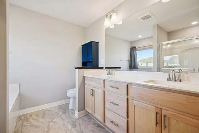 $495,000 | 1250 Maple Lane, Carver, MN 55315