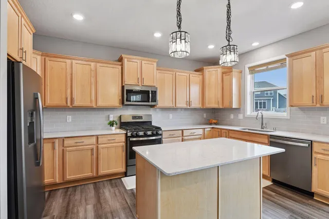 $495,000 | 1250 Maple Lane, Carver, MN 55315