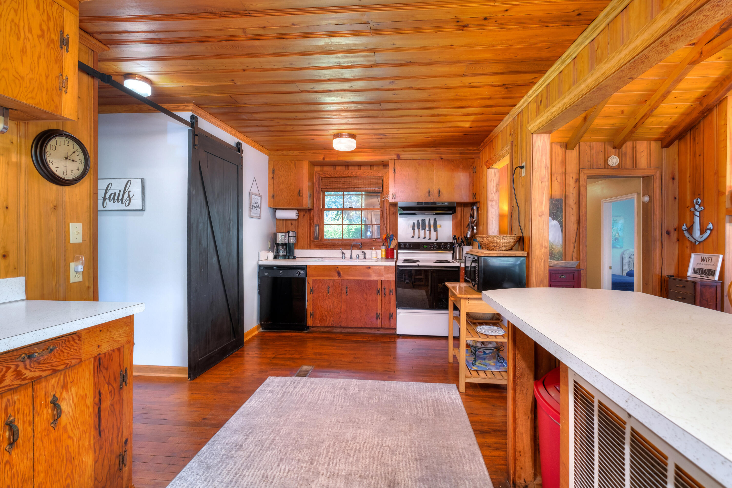 1519 Clubhouse Road Summerton, SC 29148 - Photo 12 of 69 53