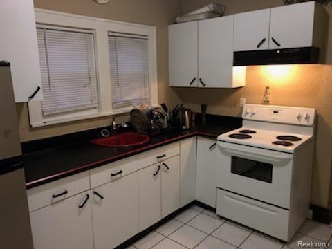 3 Utica Road Pontiac, MI 48341 - Photo 9 of 17