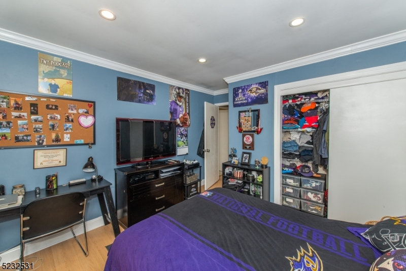 305 Federal Hill Road Pompton Lakes, NJ 07442 - Photo 13 of 20